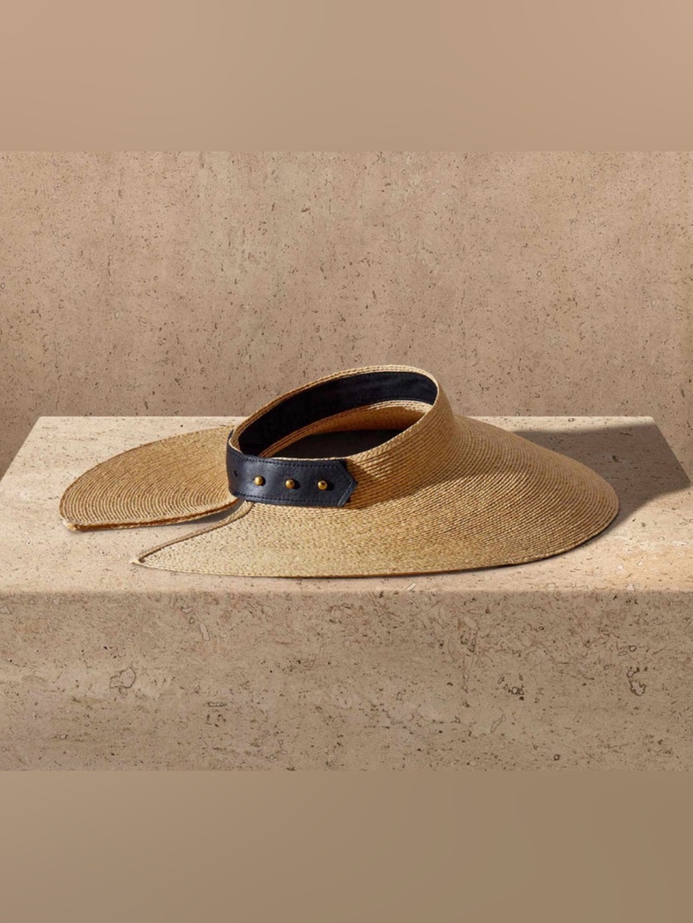 Janessa Leone Birdie Visor Sun Hat Natural Raffia Visor with Black Leather Trim - Picture 1 of 9